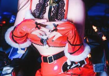 一张图看尽罪与罚：落落Raku的修女与魔鬼