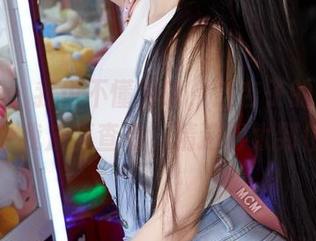 蜜桃社 – 我也不懂为啥，这杏子的美腿图片会让我反复查看，精选得太到位了。