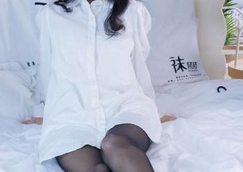 袜啵啵 – 小沫的私房照，这小女警线条清晰到我都不好意思直视她的图包