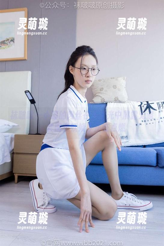 袜啵啵 - 小淳的肉丝在无圣光中展露无遗，套图《妖娆》正在点燃