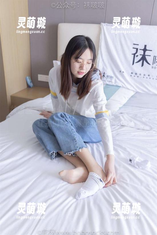 袜啵啵 - 穿上体操服，芝士变身运动健将：让我们在写真里见证这一刻
