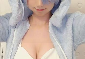 魔物喵nigisa的传说精选：写真本vol.01，能说的都在这里！