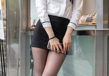 一天的好心情，从魔镜街拍的健身女神壁纸合集开始，谁能拒绝这种满满能量的清晨？