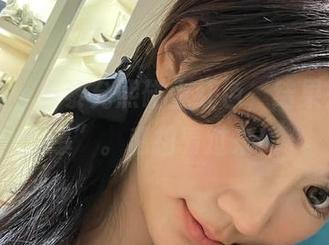 微密圈 – 当黎允熙碰上红色，结果是“惊爆”。私拍看过来！