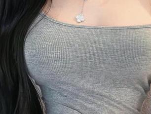 微密圈 – 黎允熙的全套写真，大概是换季必备的“女王范”吧。